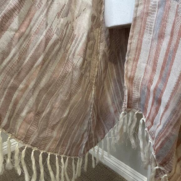 Soft Surroundings kimono cardigan poncho neutral color fringe on bottom size S/M - Picture 4 of 10